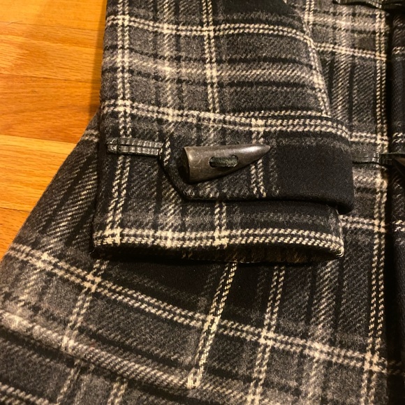 Aritzia Rare TNA Tartan Duffle Toggle Coat Size S EUC  100% Wool Gorgeous - Picture 13 of 16